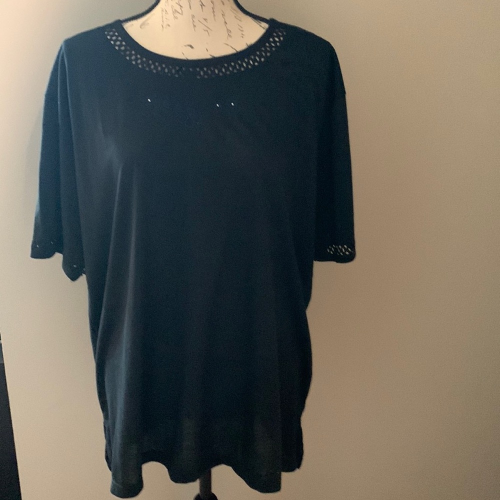 Donna Women’s Black Short Sleeve Top - Size XXXL